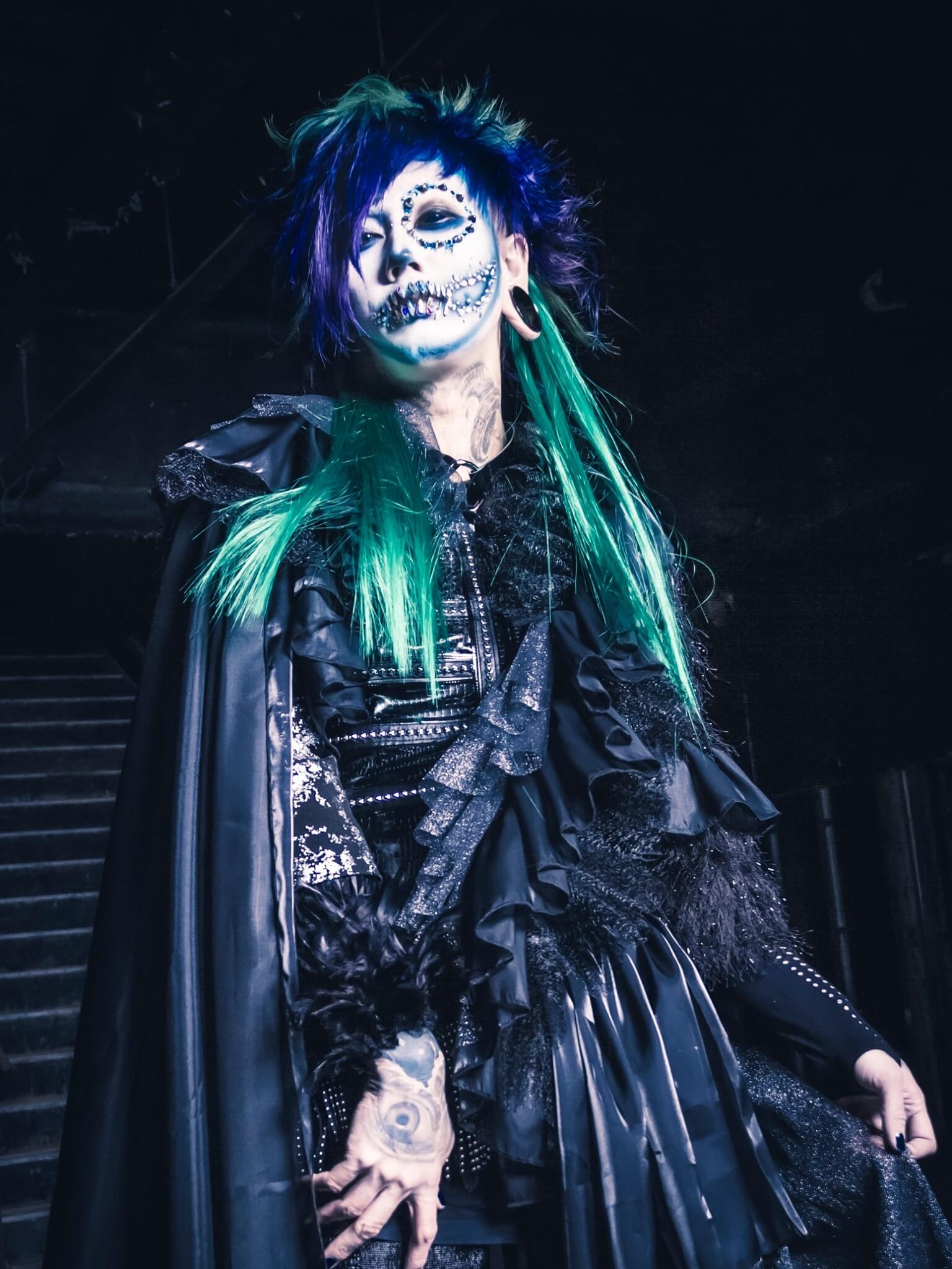 希少 FUGA ロンT 白煙 キリスト vkei お兄系 平成 サイズ44 VIRGE (ヴァージュ) D. Tatsuya (達也) solo photo | vkgy (ブイケージ)