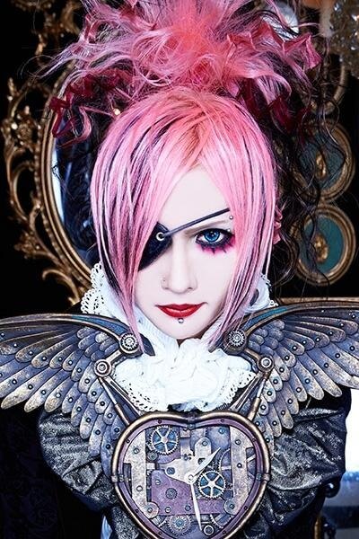 MEJIBRAY B. Koichi (恋一) solo photo | vkgy (ブイケージ)