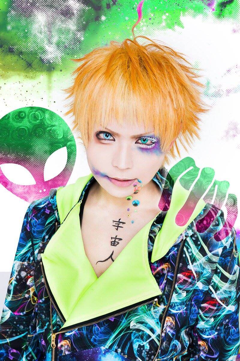 JACK CAPER (ジャックケイパー) V. Hiro (飛炉) solo photo | vkgy