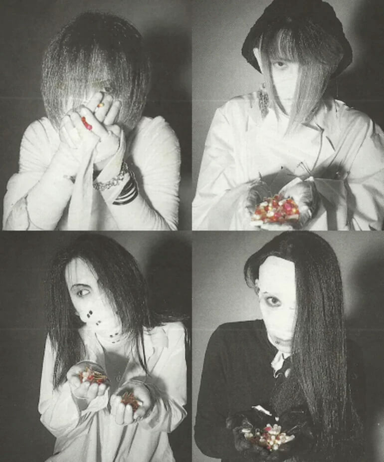 Junna☺︎プロフ必読
ベッドフレーム　ダブルサイズ 翠⠒̫⃝プロフ必読 様 ジェル4点 - メルカリ