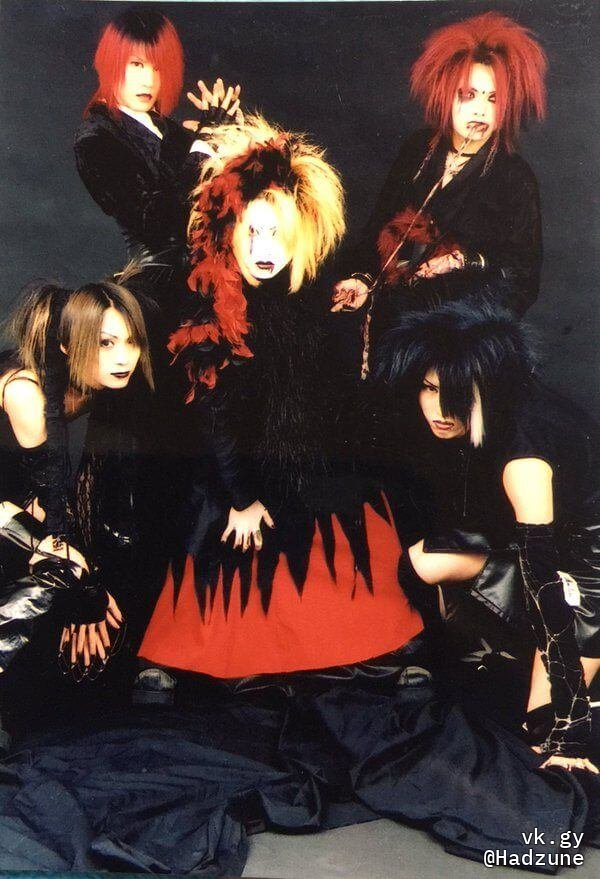 NIGHTMARE (ナイトメア) group photo | vkgy (ブイケージ)