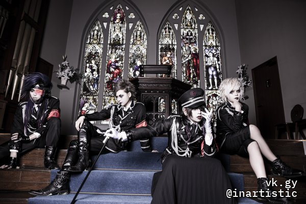 LABAISER: new costumes, single 「Unrelieved」, + more